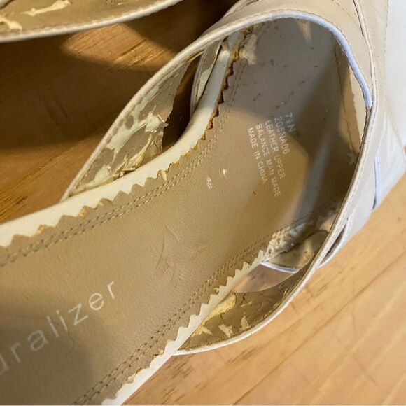 Naturalizer size 7.5 Narrow fit low heel pump mule style open toe shoe - Picture 11 of 12